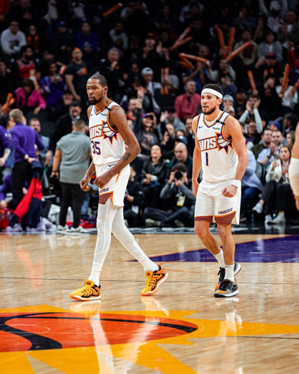 快船侧翼助攻频现，成为团队不可或缺的一环的简单介绍