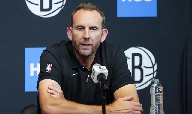 西蒙斯陷入低谷，米切尔连败，国王球队命运悬念！